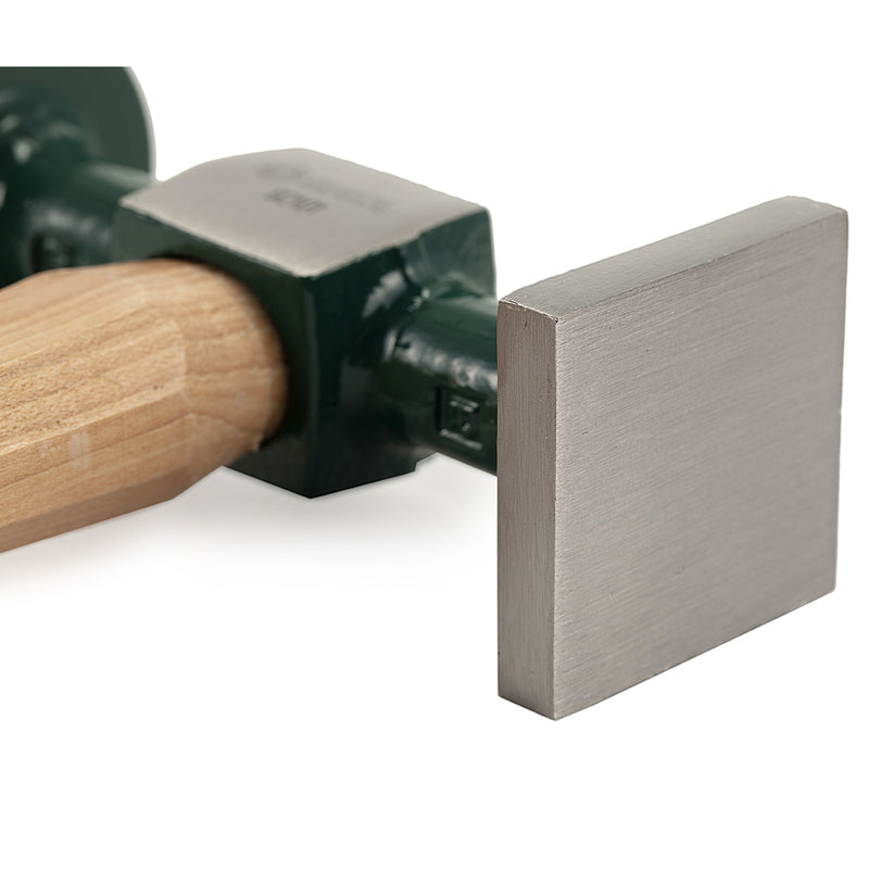 Búa gò kim loại, cán gỗ Hickory SATA 92101 chiều dài 330mm, trọng lượng 320g