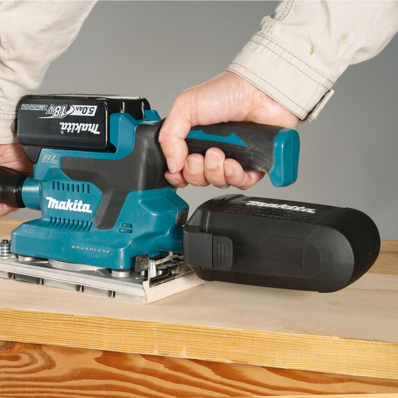 Hộp chứa bụi Makita 135327-0