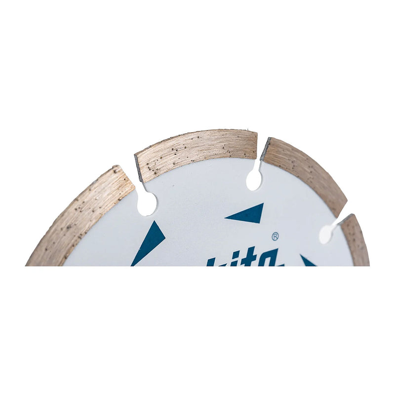 Lưỡi cưa kim cương 125mm kiểu răng phân đoạn Makita D-52766 dùng cho bê tông, đá cẩm thạch, lỗ cốt 22.23mm, cắt khô, đạt tiêu chuẩn EN13236 ( Cấp 1 sao )