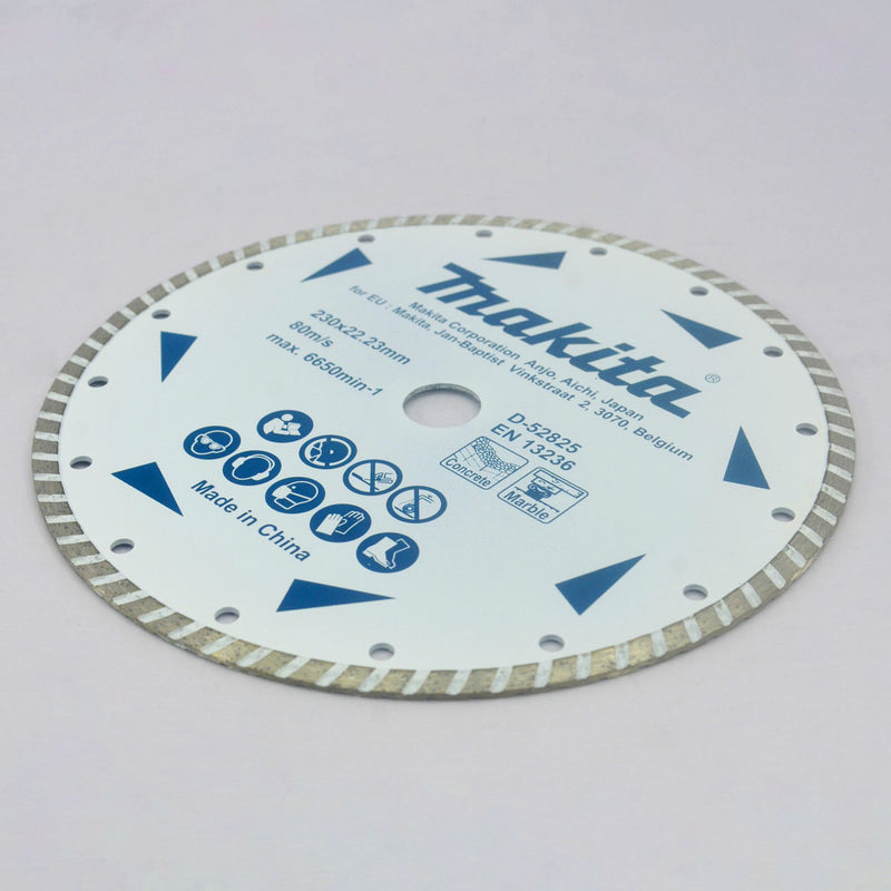 Lưỡi cắt kim cương 230mm kiểu gợn sóng Makita D-52825 dùng cho bê tông, đá cẩm thạch, lỗ cốt 22.23mm, cắt khô đạt tiêu chuẩn EN13236 ( Cấp 1 sao )