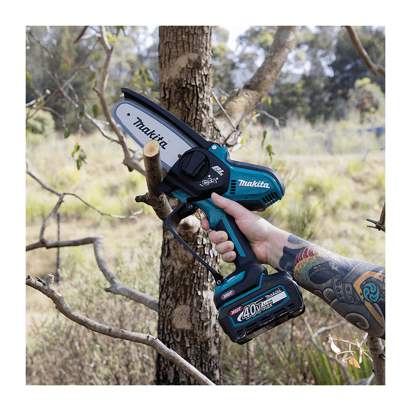 Máy cưa xích Makita UC029G dùng Pin 40Vmax XGT, chiều dài lam 150mm