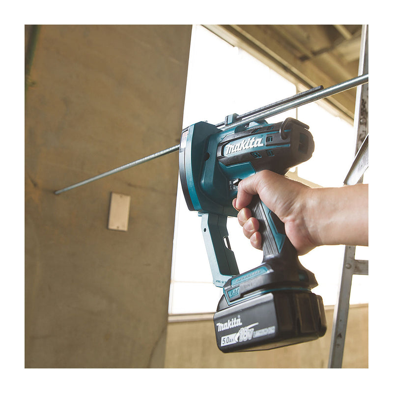 Máy cắt sắt ren Makita DSC102 dùng Pin 18V LXT, chiều dài cắt tối thiểu 20mm