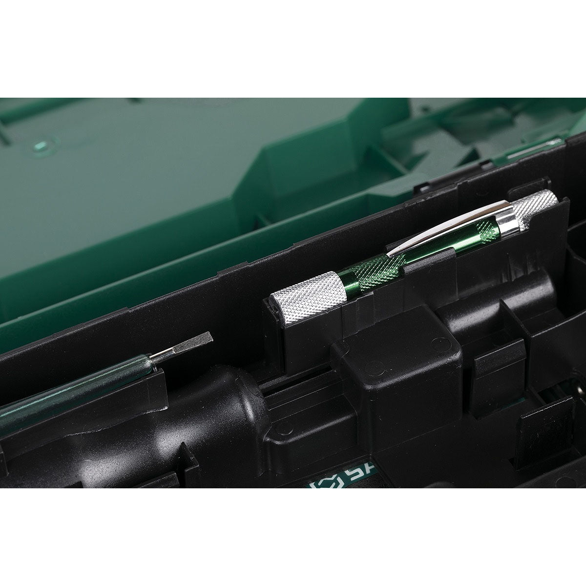 Bộ máy khoan búa dùng Pin 18V và dụng cụ cầm tay 88 chi tiết SATA 05152