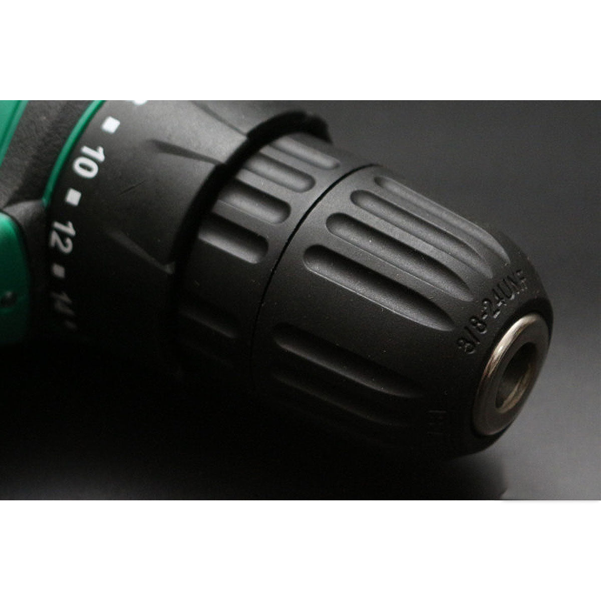 Máy khoan gỗ thép SATA 05806 dùng Pin 12V, đầu kẹp 10mm