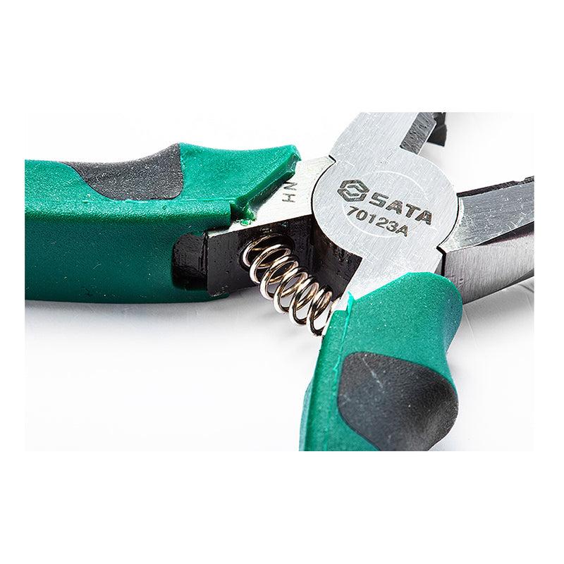 Kìm mũi nhọn kiểu Nhật SATA 70123A kích thước 166mm