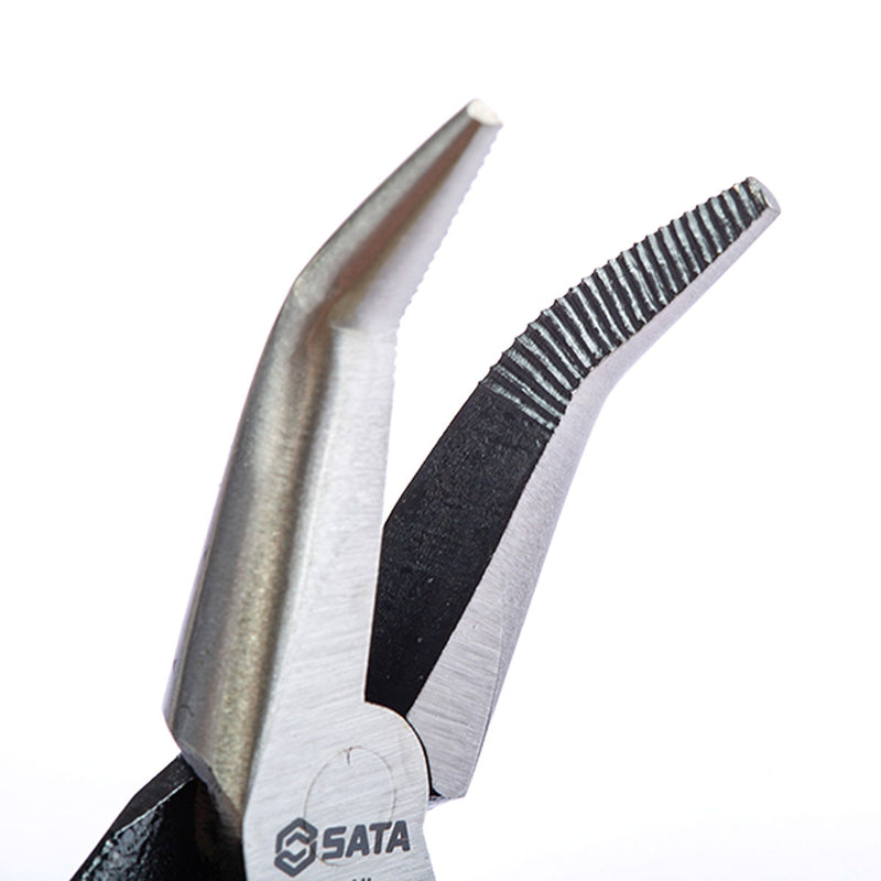 Kìm nhọn, mũi cong SATA 70613A kích thước 140mm