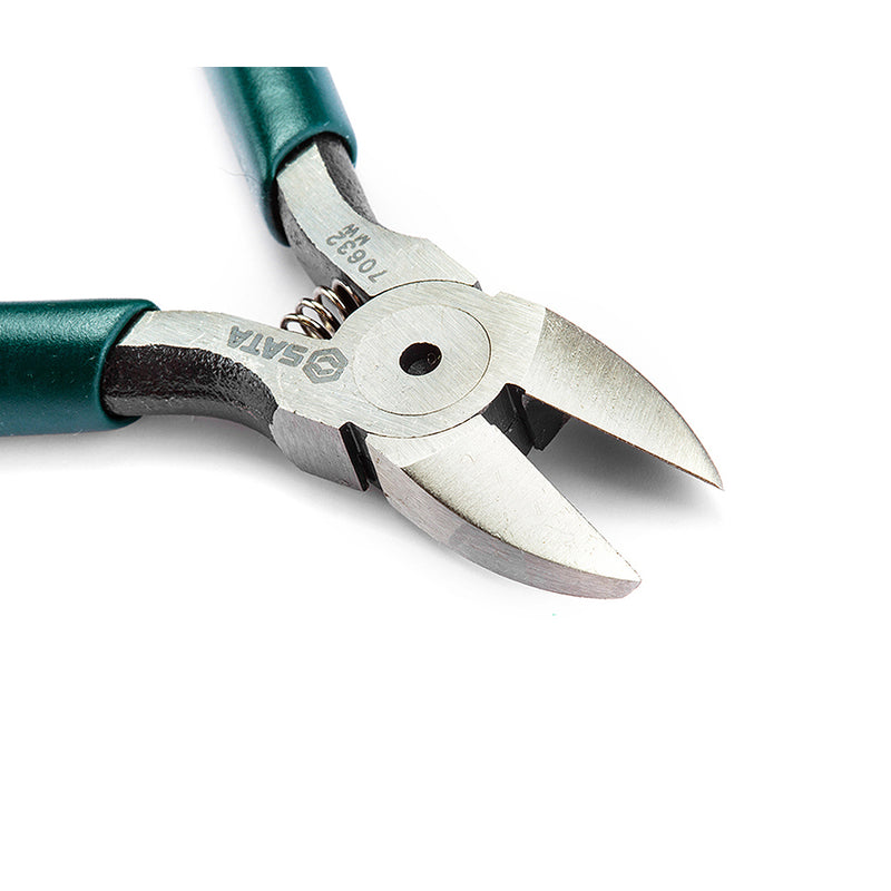 Kìm cắt linh kiện điện tử, có lò xo trợ lực SATA 70632 kích thước 125mm