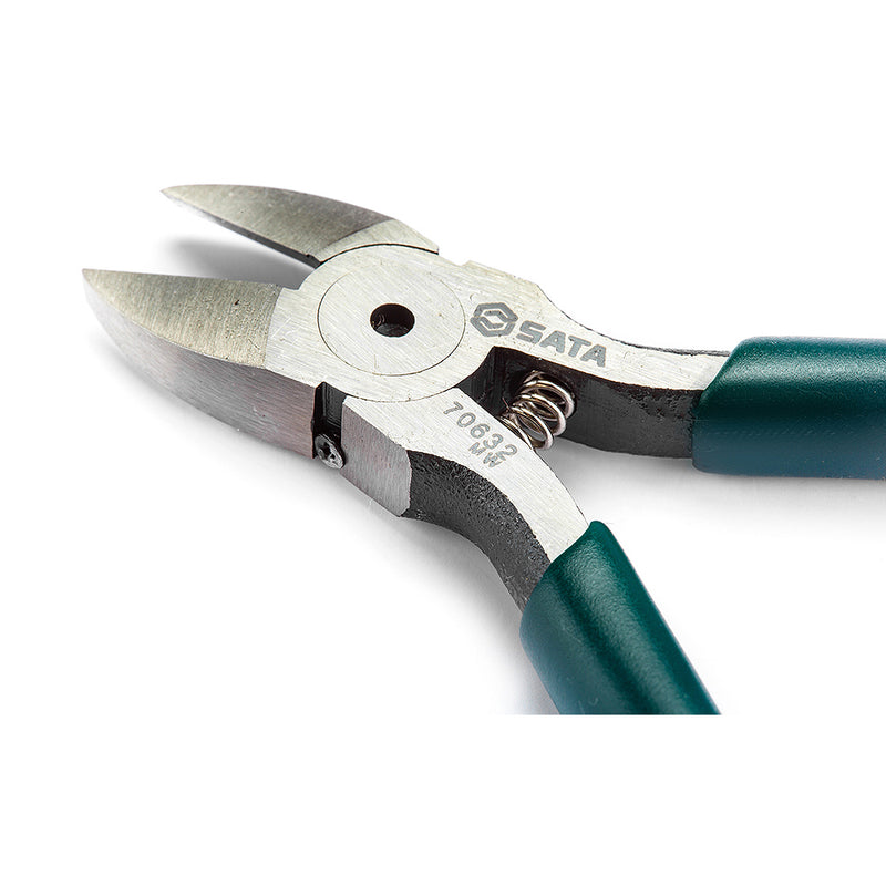 Kìm cắt linh kiện điện tử, có lò xo trợ lực SATA 70632 kích thước 125mm