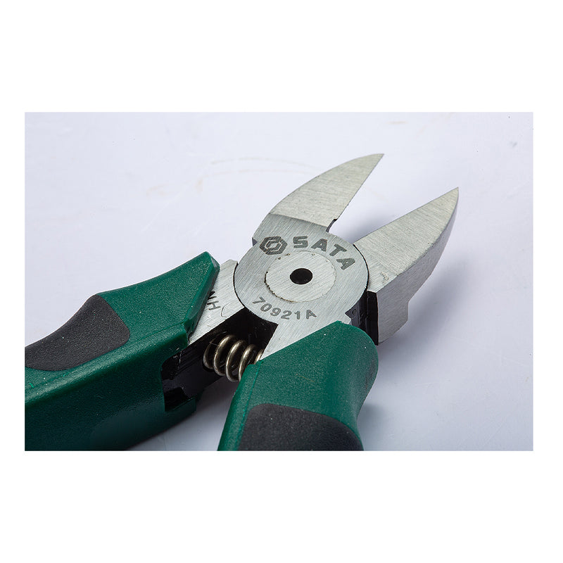 Kìm cắt nhựa kiểu Nhật, có lò xo trợ lực SATA kích thước từ 166mm - 178mm
