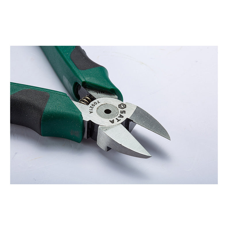 Kìm cắt nhựa kiểu Nhật, có lò xo trợ lực SATA kích thước từ 166mm - 178mm