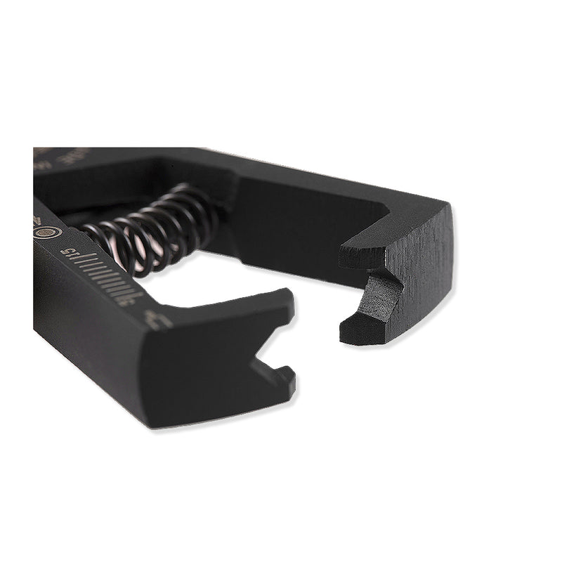 Kìm tuốt dây, cách điện 1000V SATA 72630 kích thước 150mm