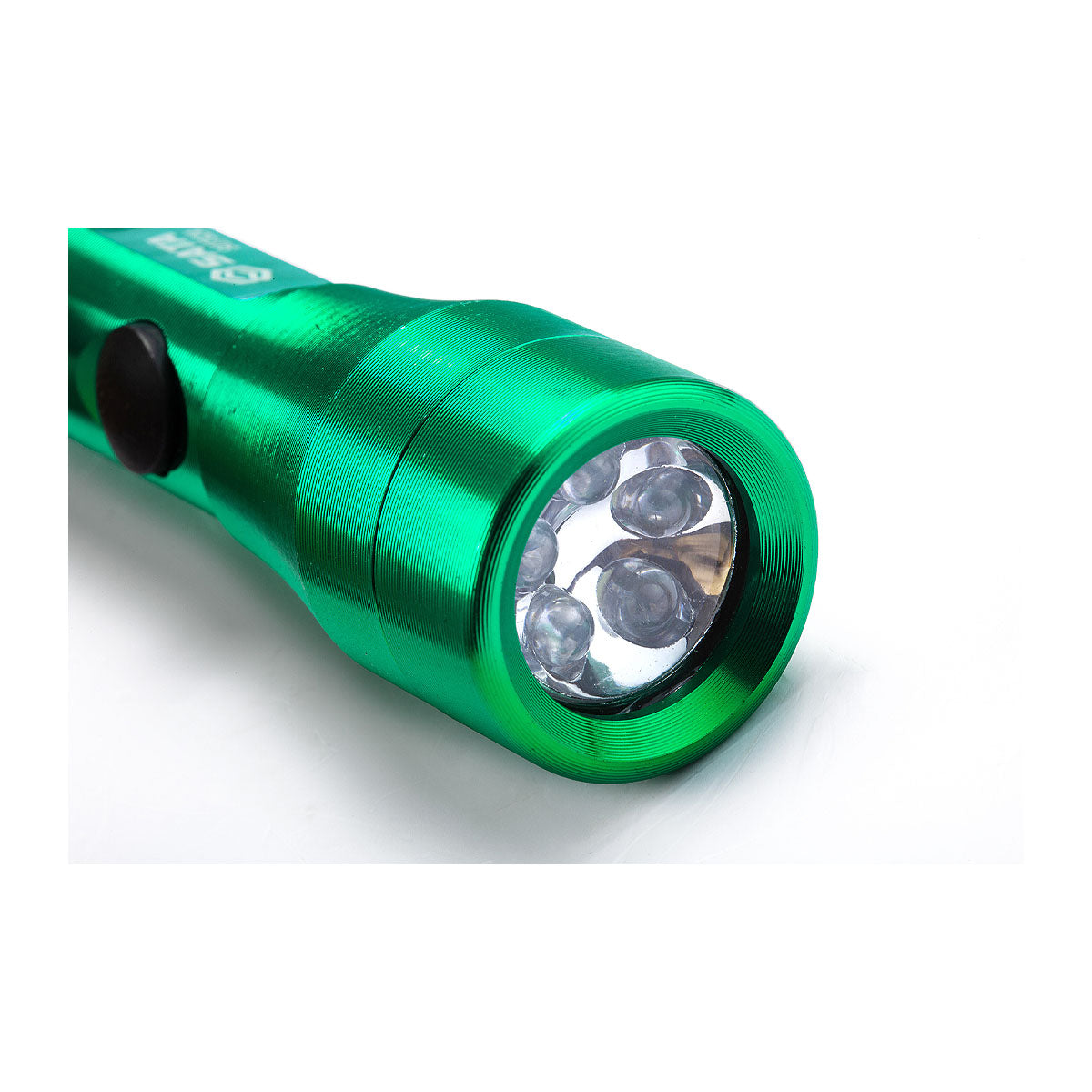 Đèn pin cầm tay SATA 90732A thân nhôm, dùng 2 pin AA