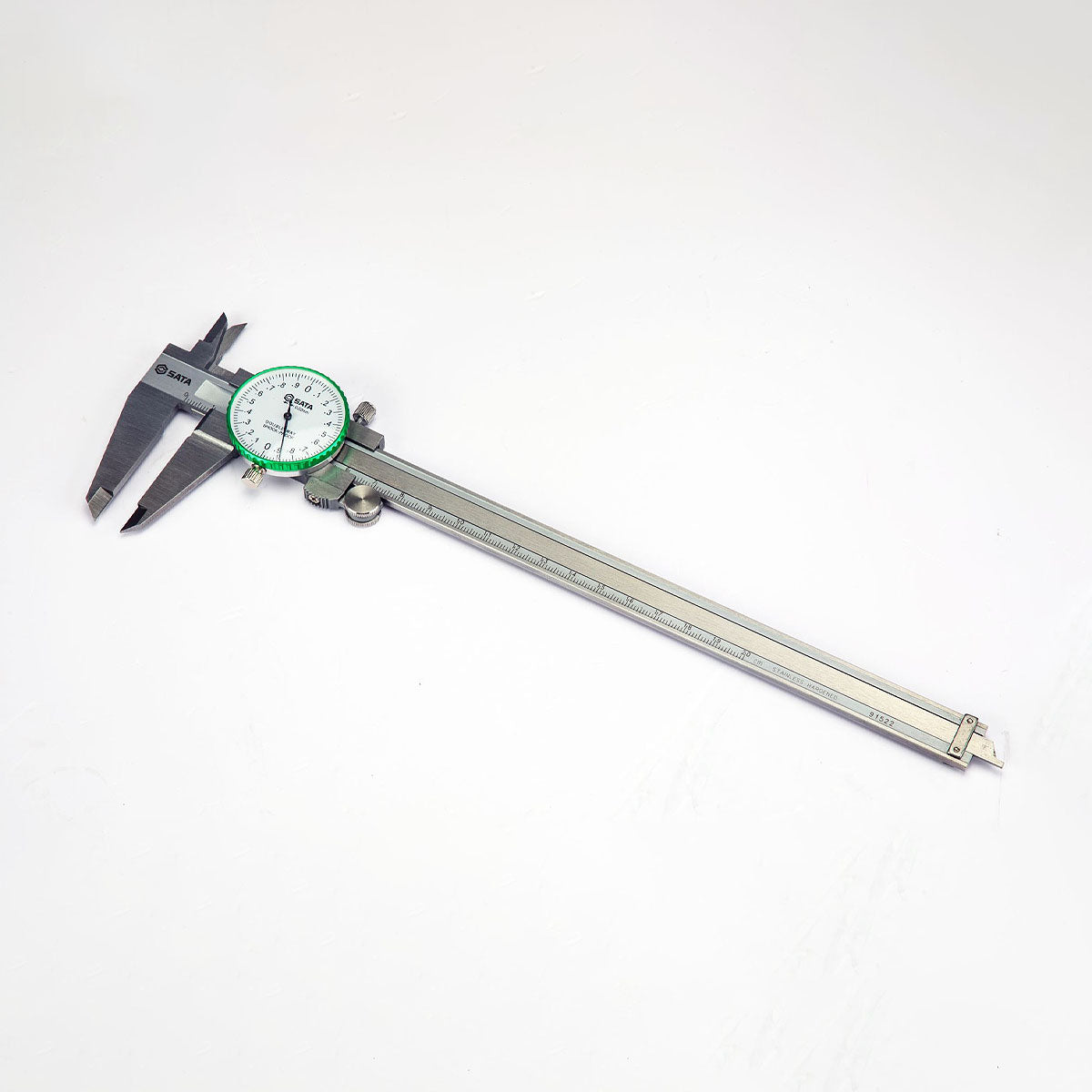 Thước kẹp cơ khí SATA 91523 loại có mặt đồng hồ, phạm vi đo từ 0-300mm, chất liệu thép không gỉ