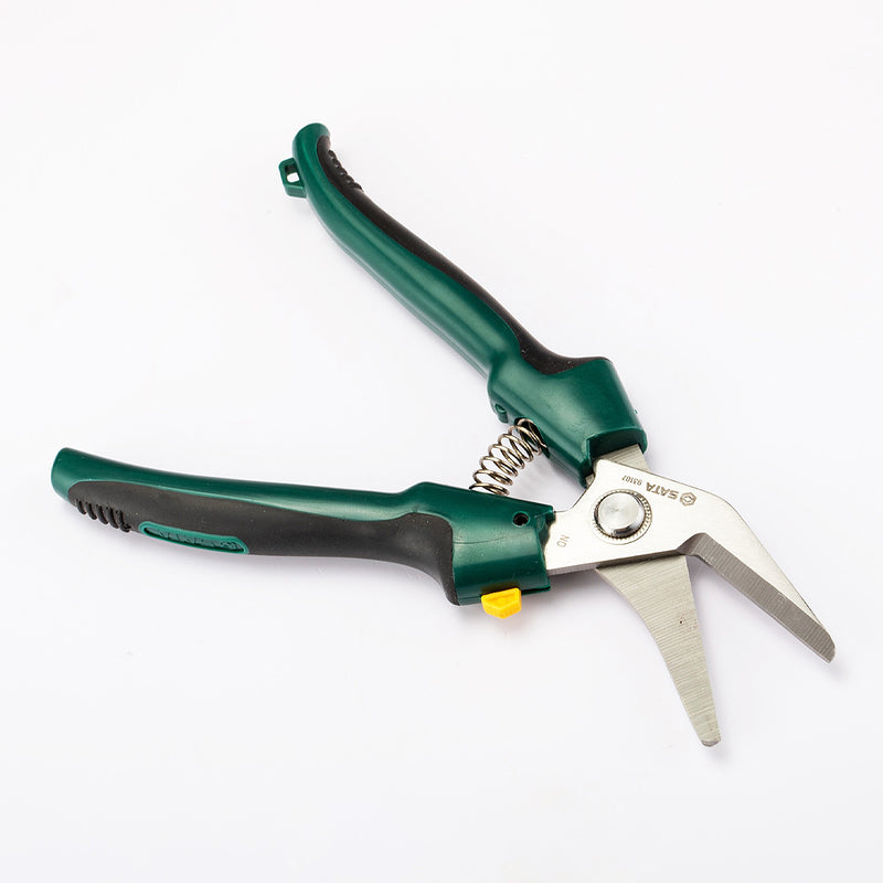 Kéo cắt đa năng mũi cong SATA 93107 kích thước 203mm