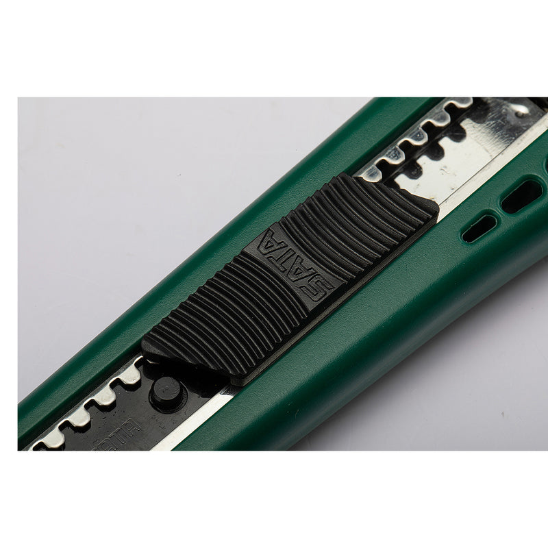 Dao rọc giấy SATA 93422A đường kính lưỡi 18mm