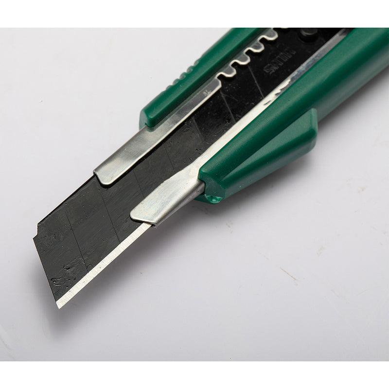 Dao rọc giấy SATA 93422A đường kính lưỡi 18mm
