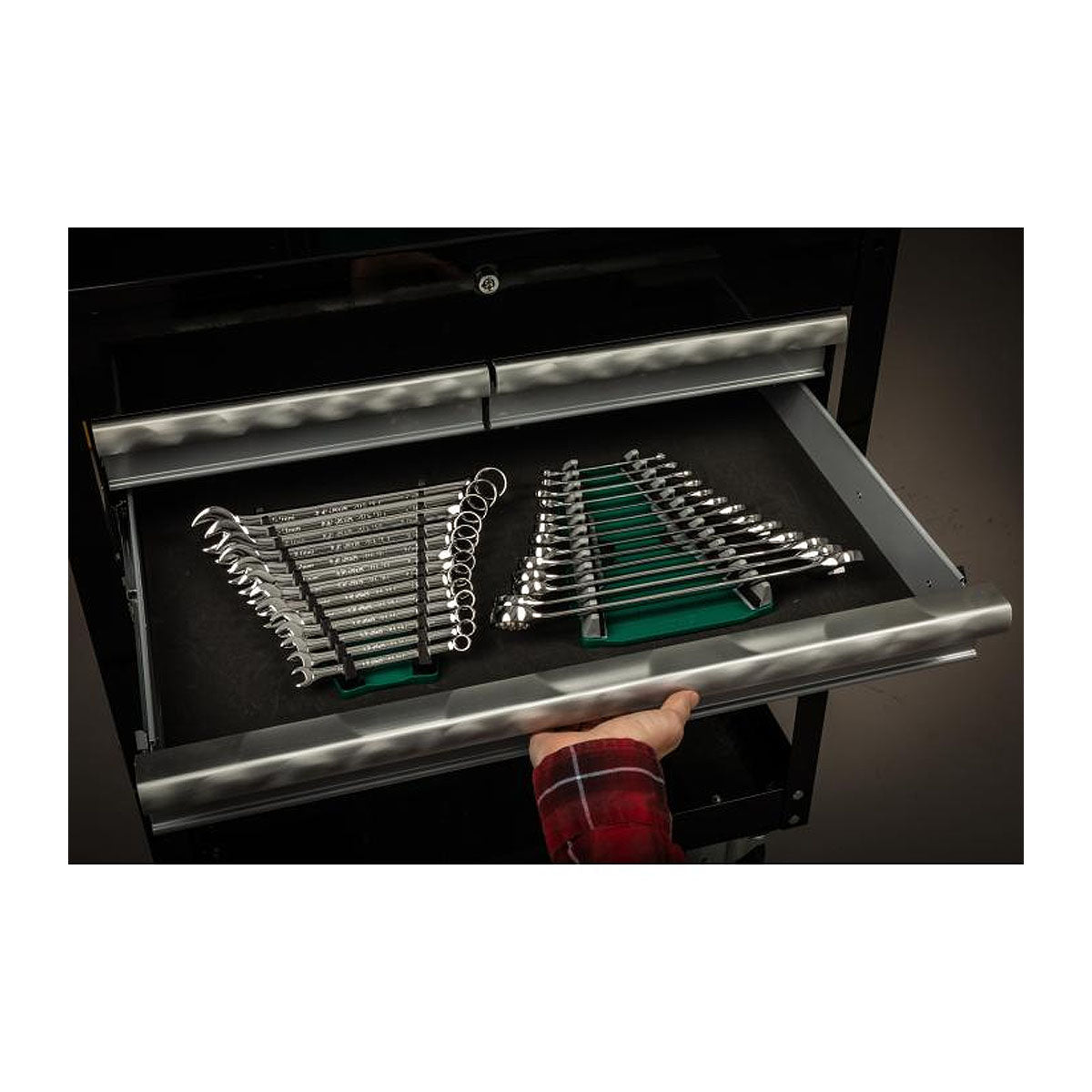 Bộ 2 khay đựng cờ lê SATA ST95410, sức chứa 13 cây cờ lê mỗi khay